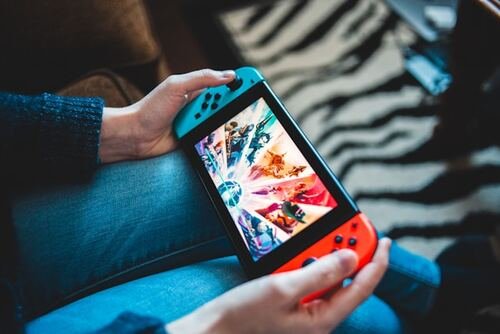 The Future of Fun: Exploring Mobile Gaming Trends in 2023